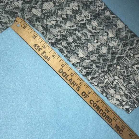 BEACHLUNCHLOUNGE ballon sleeves round neck w/ v-neck silver beads, sequins SZ XL - Picture 11 of 11